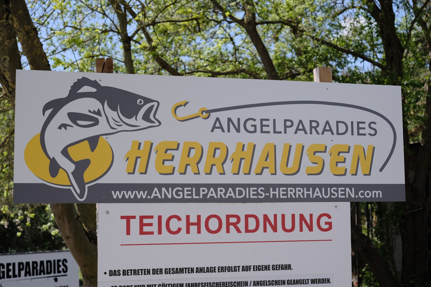 Angelparadies Herrhausen: Eingang